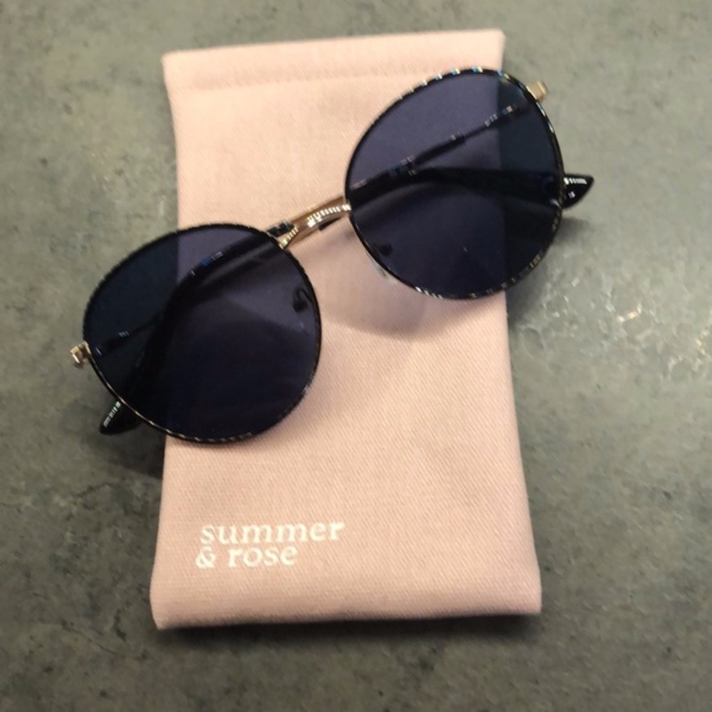 NWT Women’s Aviators Original Packaging